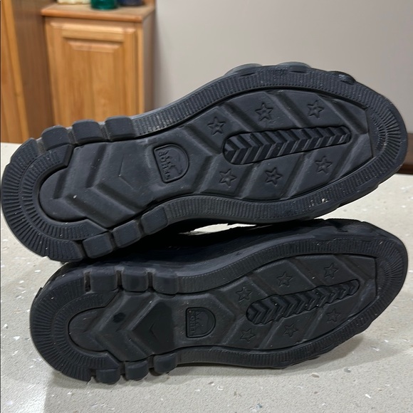 Sorel Caribou X Chelsea Boots - Picture 9 of 9